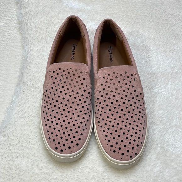 Frye & Co Peggy Perforated Sneakers Suede Light Pink Size 7 - Picture 2 of 7